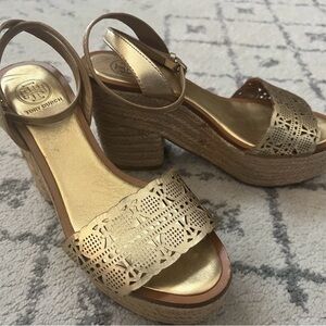 Tory Burch Roselle Espadrille Gold metallic wedge Size 6.5